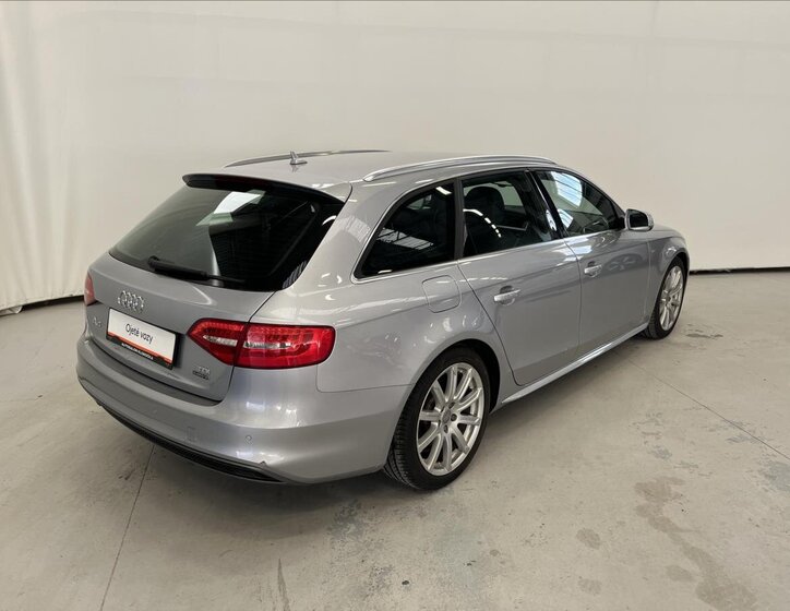 Audi A4 Kombi 2,0 l 140 kw