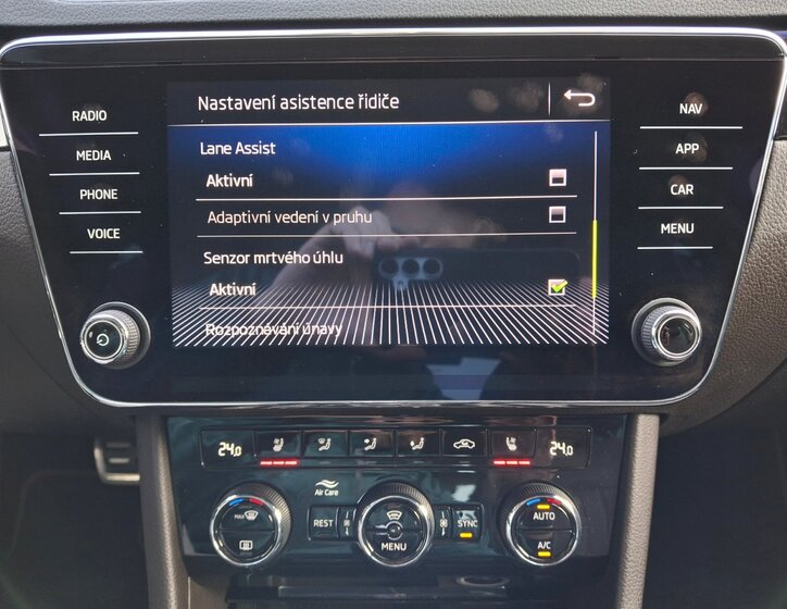 Škoda Superb Sedan / Limuzína 2,0 l 140 kw