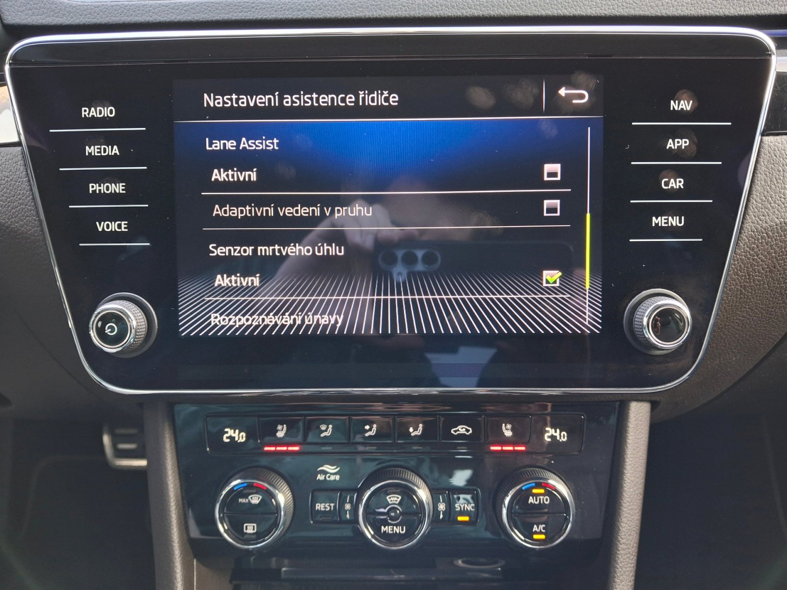 Škoda Superb Sedan / Limuzína 2,0 l 140 kw