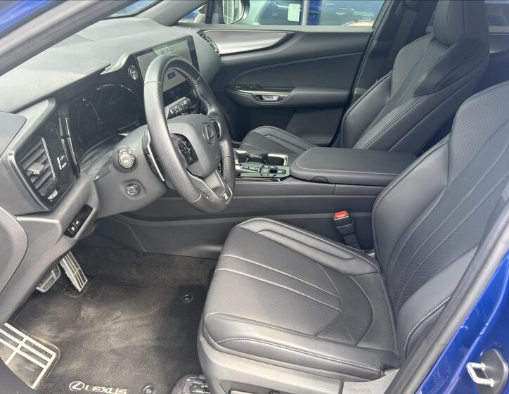 Lexus NX 450h+ SUV / Terénní 2,5 l 227 kw
