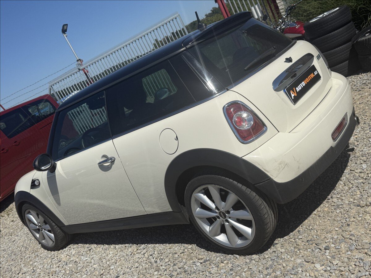 Mini Cooper Hatchback 1,6 l 90 kw