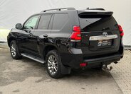 Toyota Land Cruiser 4