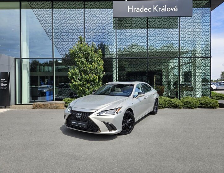 Lexus ES 300h Sedan 2,5 l 160 kw