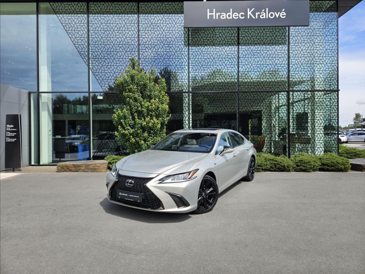 Lexus ES 300h Sedan 2,5 l 160 kw