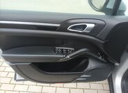 Porsche Cayenne Kombi 3,0 l 180 kw