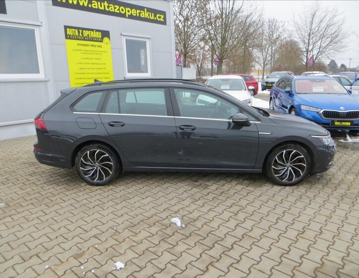 Volkswagen Golf Kombi 1,5 l 110 kw