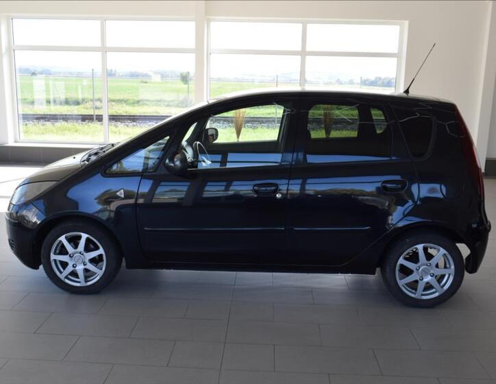 Mitsubishi Colt 8