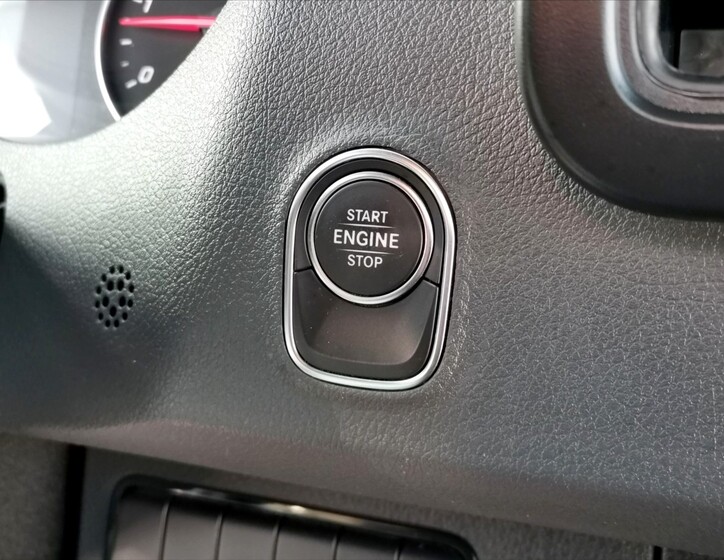 Mercedes-Benz Sprinter 12