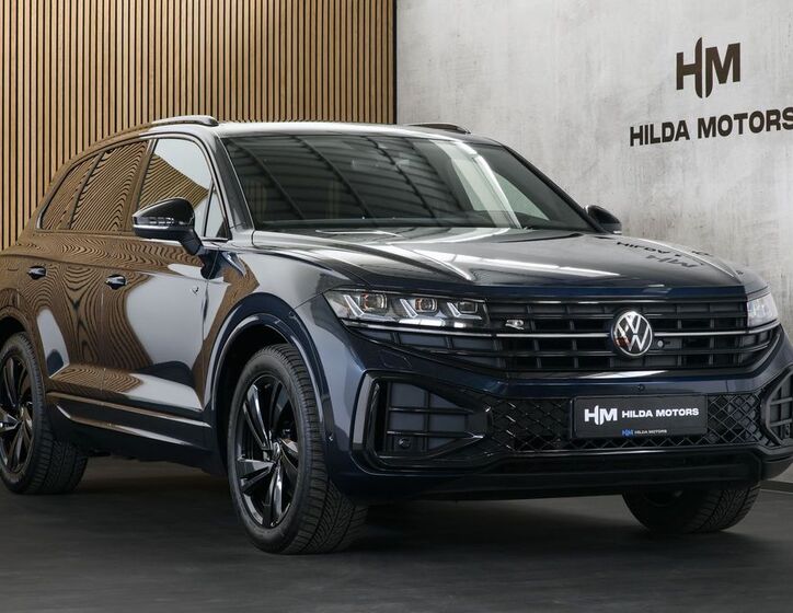 Volkswagen Touareg 1
