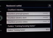 Volkswagen T-Roc SUV / Terénní 2,0 l 140 kw