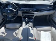 BMW Řada 5 Kombi 3,0 l 180 kw