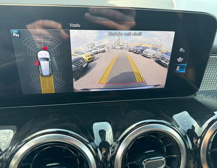 Mercedes-Benz GLB SUV / Terénní 1,3 l 100 kw