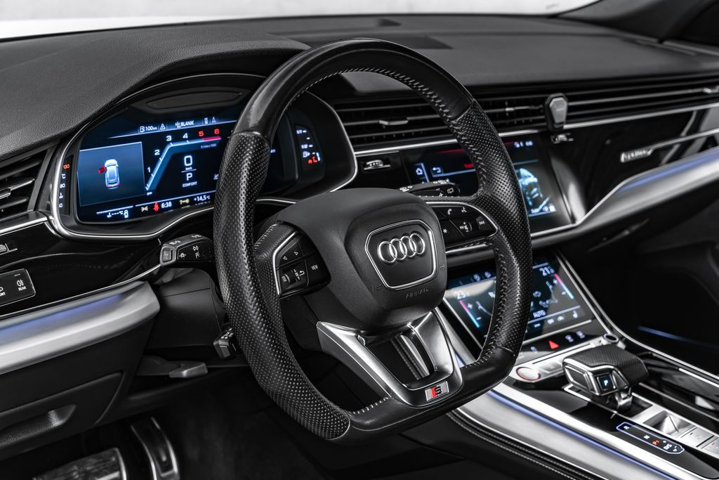 Audi SQ8