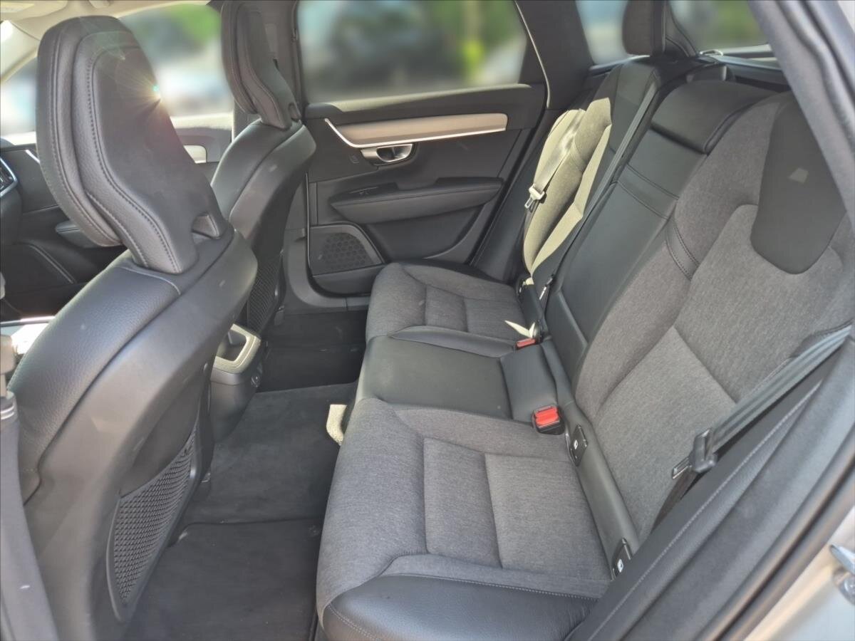 Volvo V90 Kombi 2,0 l 145 kw