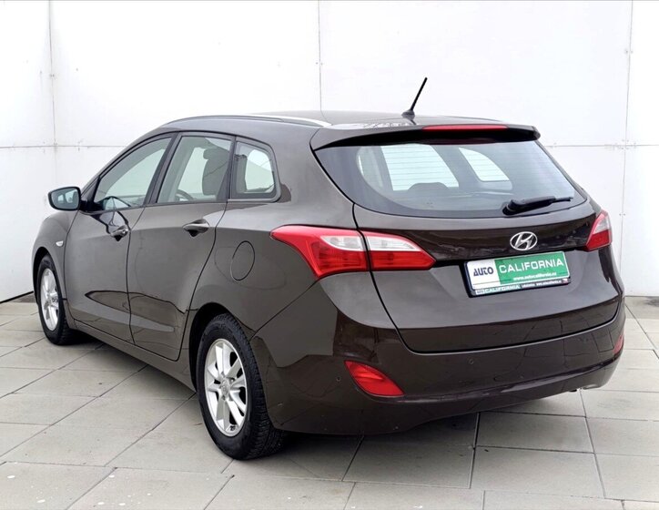 Hyundai i30 Kombi 1,6 l 99 kw