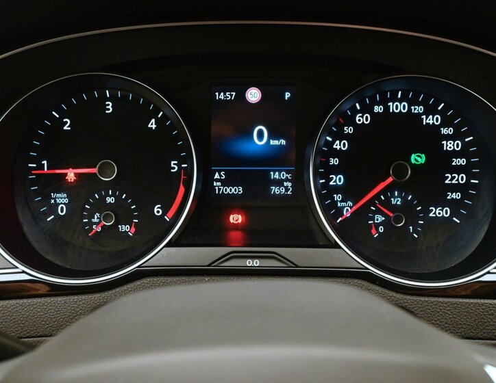 Volkswagen Passat Kombi 2,0 l 110 kw