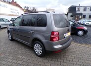 Volkswagen Touran 4