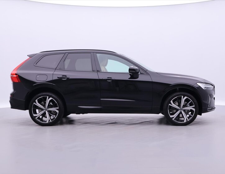Volvo XC60 8