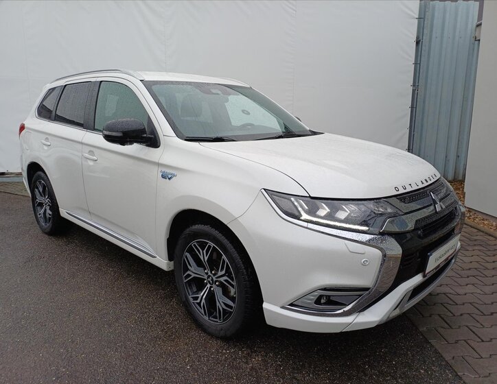 Mitsubishi Outlander Kombi 2,4 l 99 kw