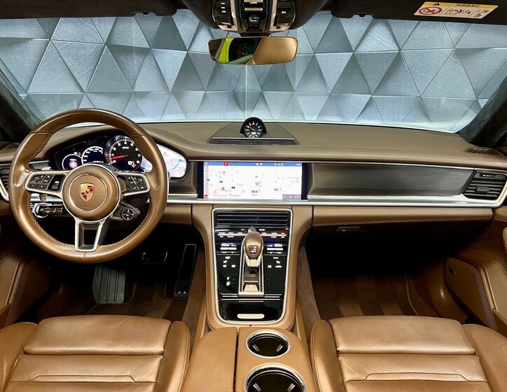 Porsche Panamera Kombi 4,0 l 338 kw