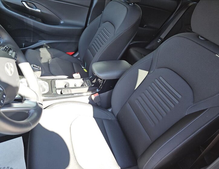 Hyundai i30 Liftback 998,0 73 kw