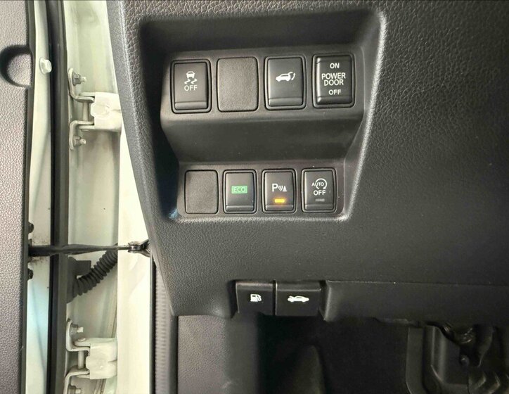 Nissan X-Trail SUV / Terénní 1,6 l 96 kw