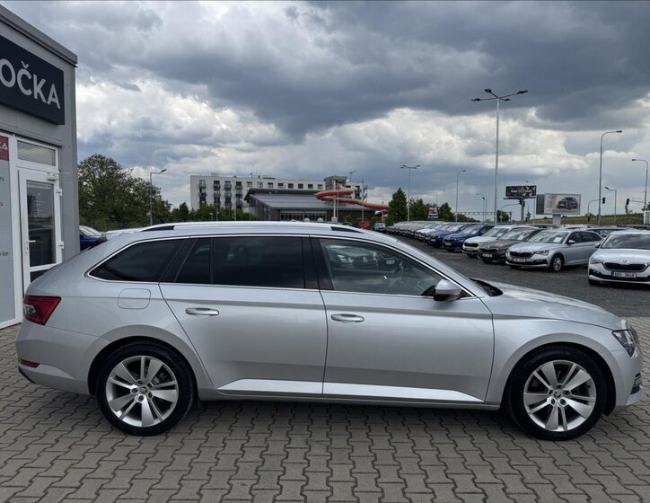 Škoda Superb 7