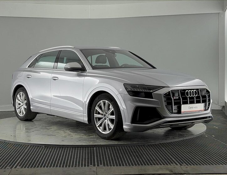 Audi SQ8 SUV / Terénní 4,0 l 373 kw