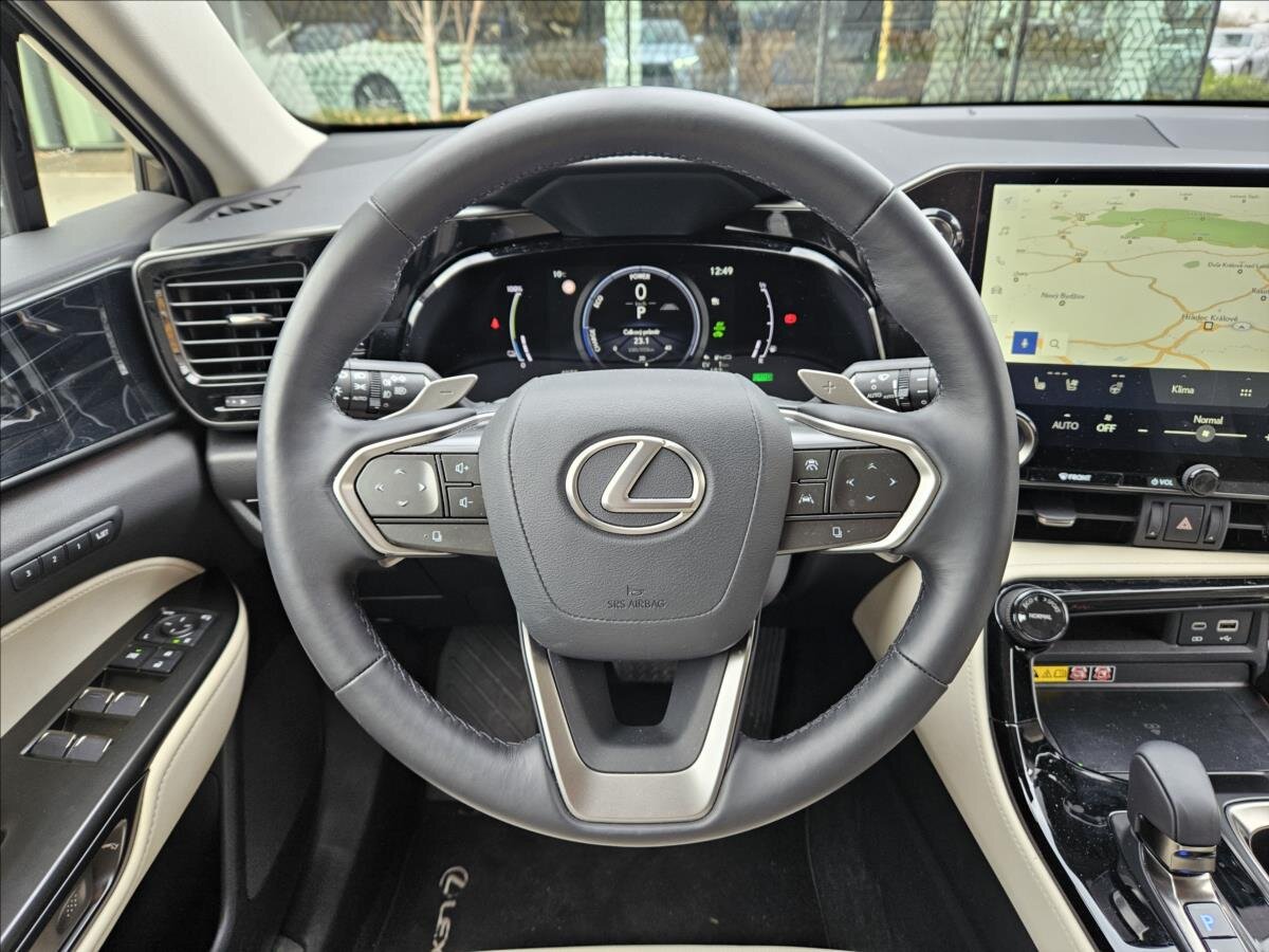 Lexus NX 450h plus SUV 2,5 l 227 kw