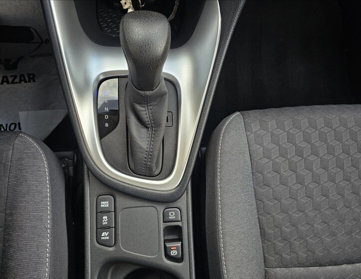 Toyota Yaris Hatchback 1,5 l 68 kw