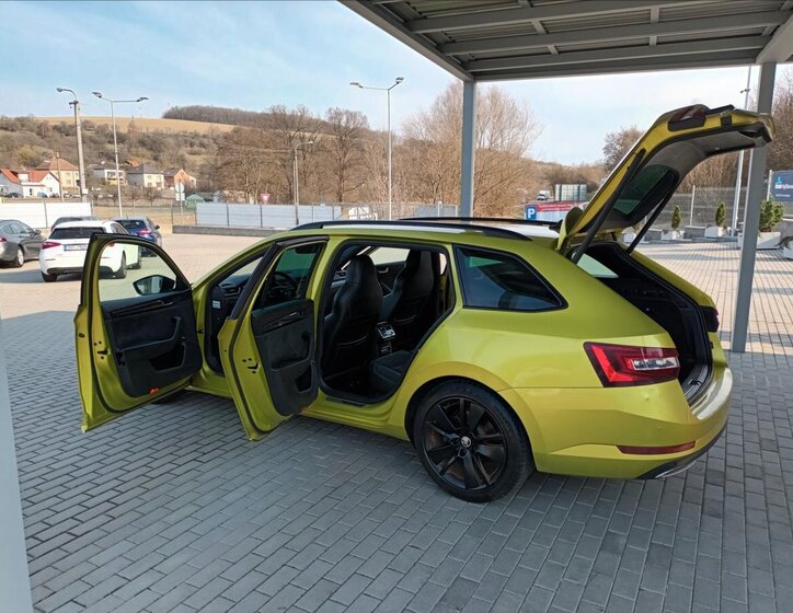 Škoda Superb Kombi 2,0 l 140 kw
