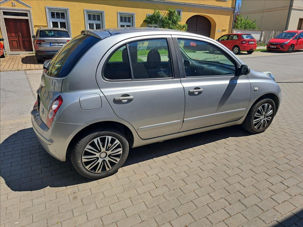 Nissan Micra Hatchback 1,2 l 48 kw