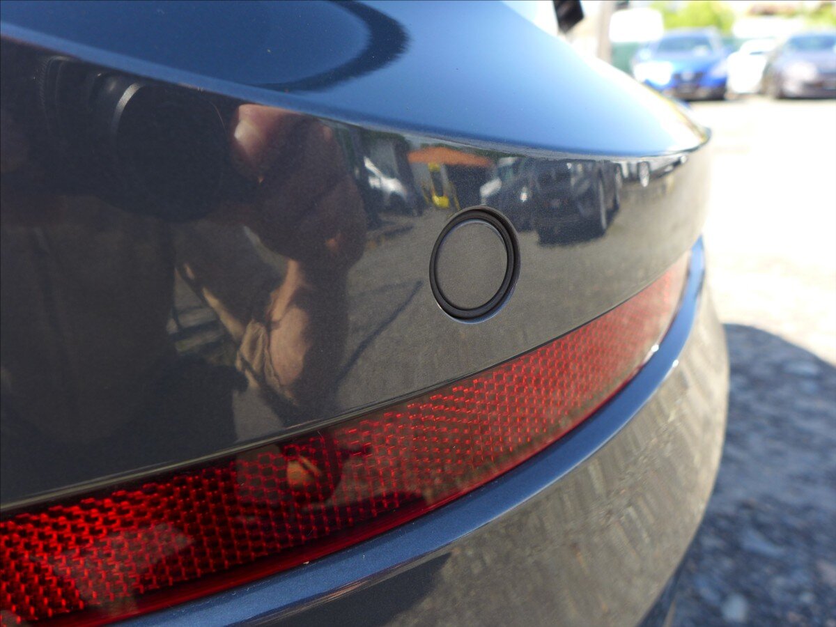 Volkswagen Golf Kombi 2,0 l 85 kw