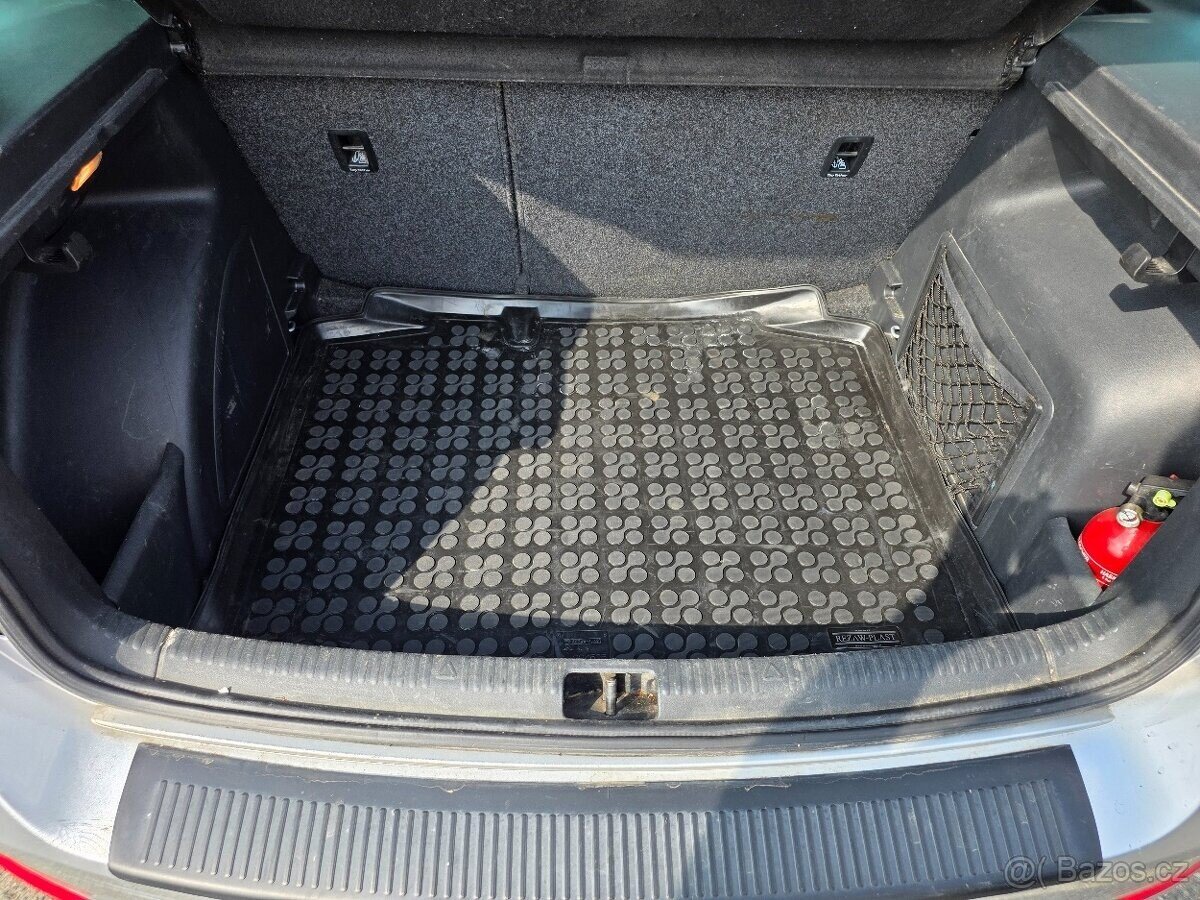 Škoda Rapid Sedan / Limuzína 0,0 77 kw