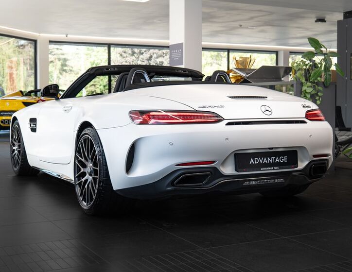 Mercedes-Benz AMG GT 4