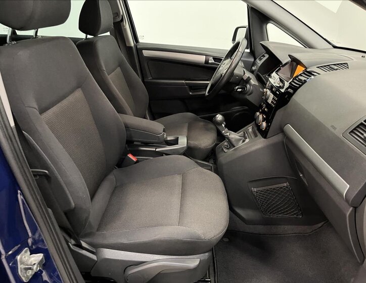 Opel Zafira 16
