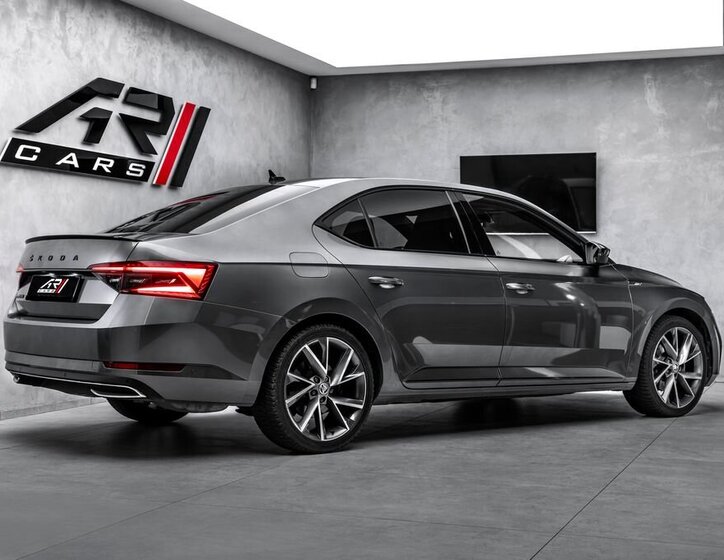 Škoda Superb 5