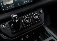 Land Rover Defender SUV / Terénní 3,0 l 294 kw