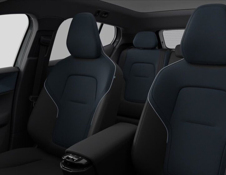 Volvo EX30 SUV / Terénní 0,0 315 kw