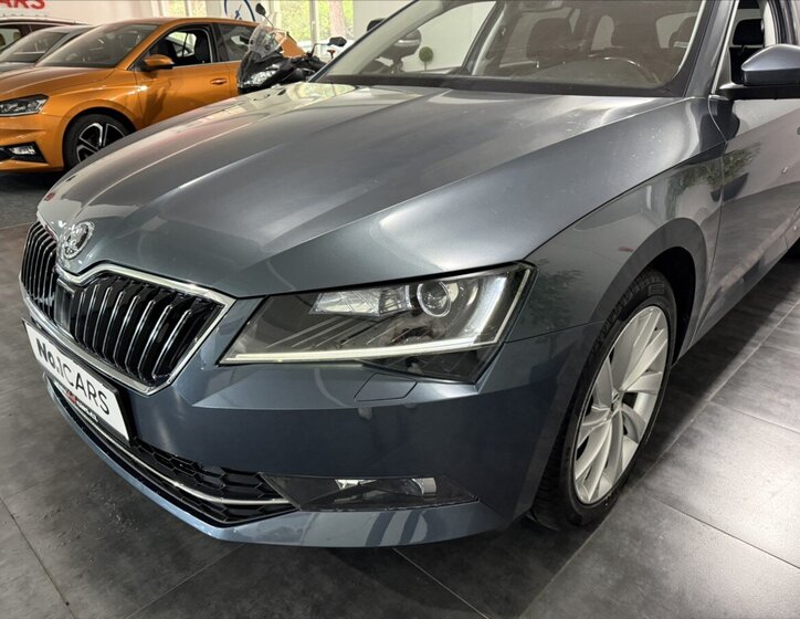 Škoda Superb 27