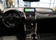 Lexus NX 300h SUV 2,5 l 145 kw