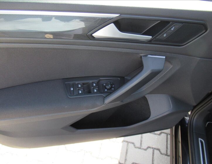 Volkswagen Tiguan SUV 2,0 l 110 kw