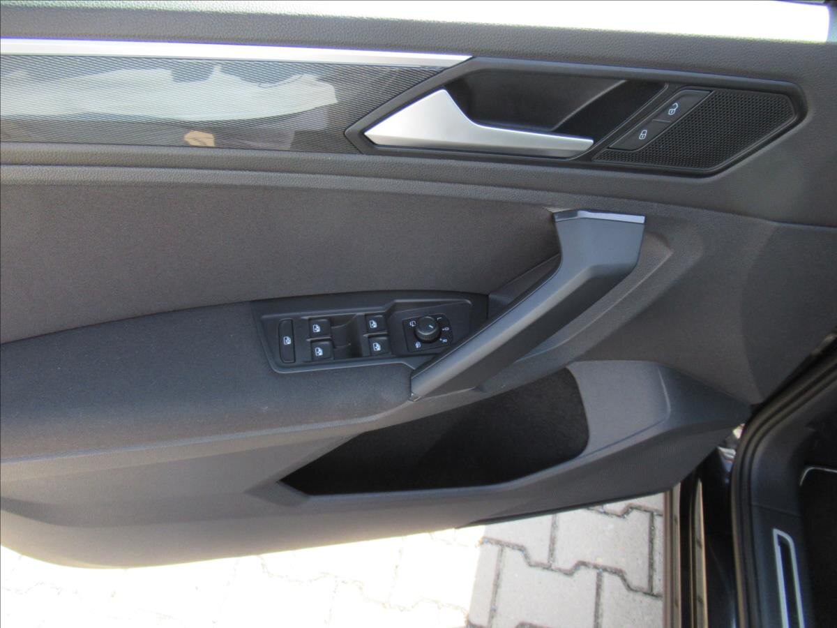 Volkswagen Tiguan SUV 2,0 l 110 kw