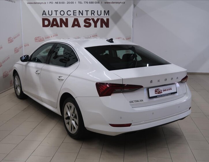 Škoda Octavia Sedan / Limuzína 1,5 l 110 kw