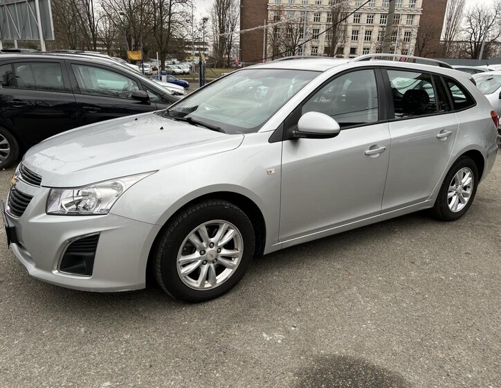Chevrolet Cruze Kombi 1,7 l 96 kw