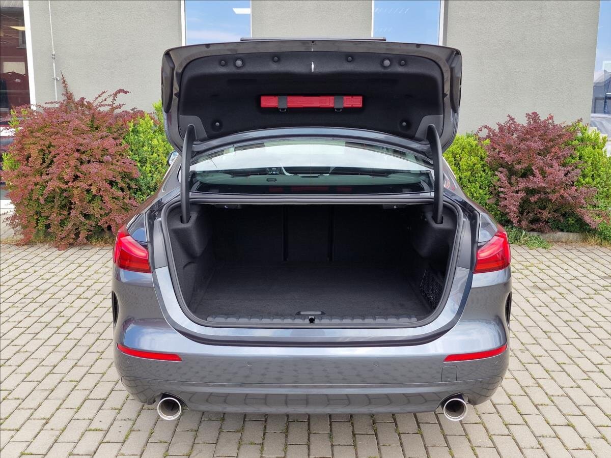 BMW Řada 2 Sedan / Limuzína 2,0 l 110 kw