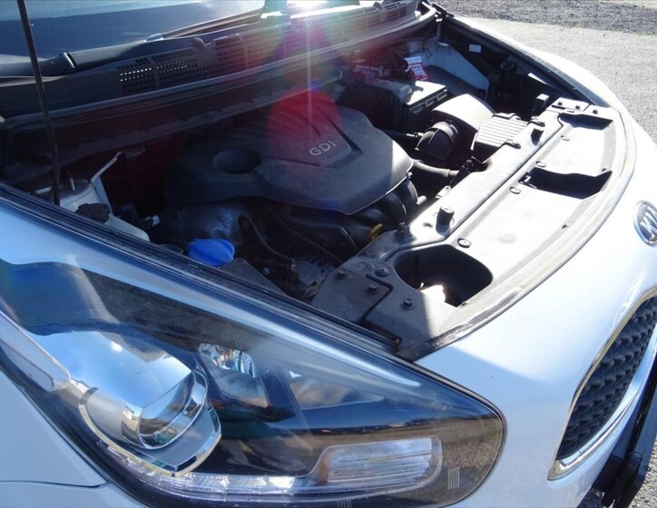 KIA Carens Kombi 1,6 l 99 kw