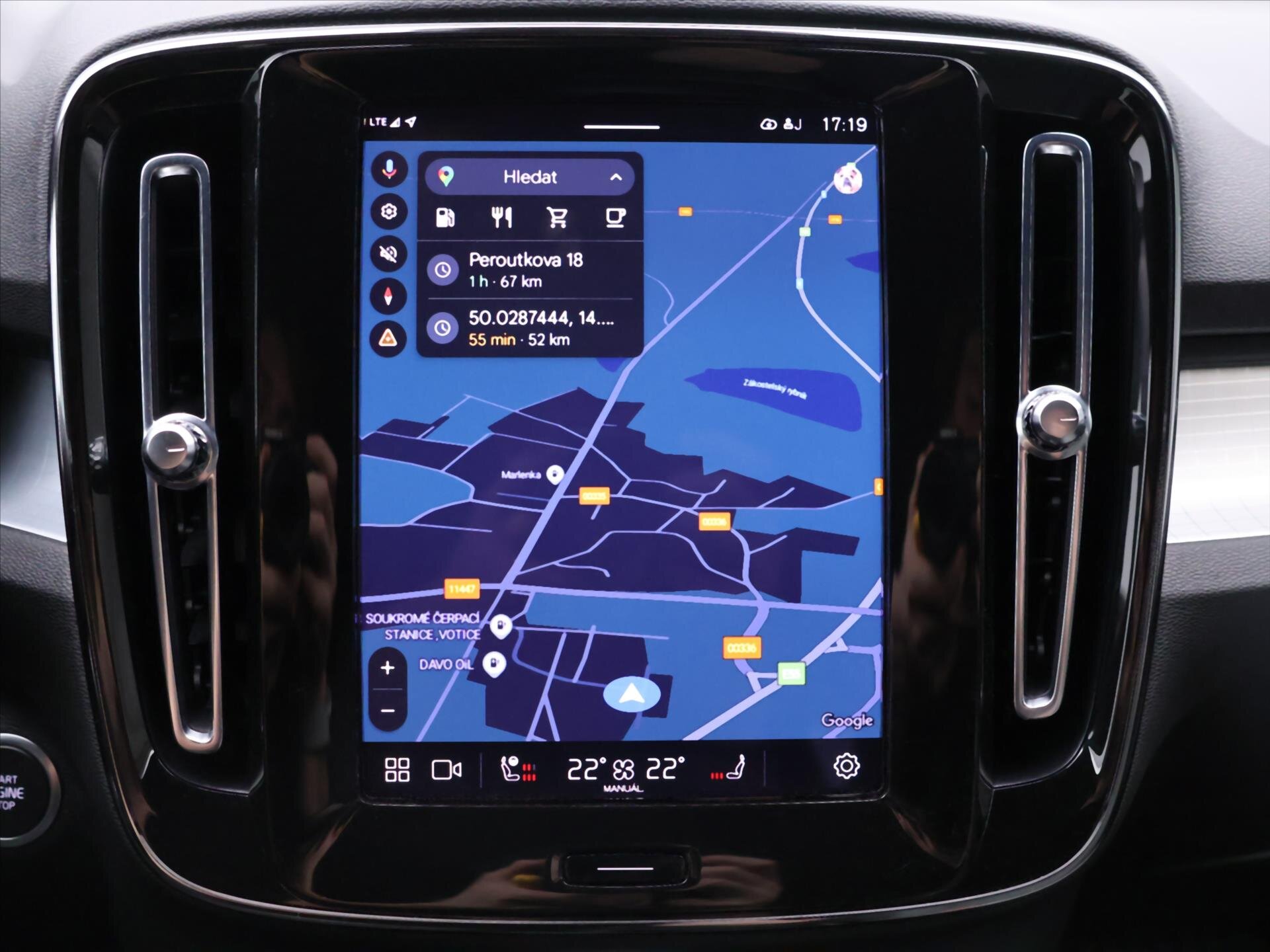 Volvo XC40 SUV 2,0 l 145 kw