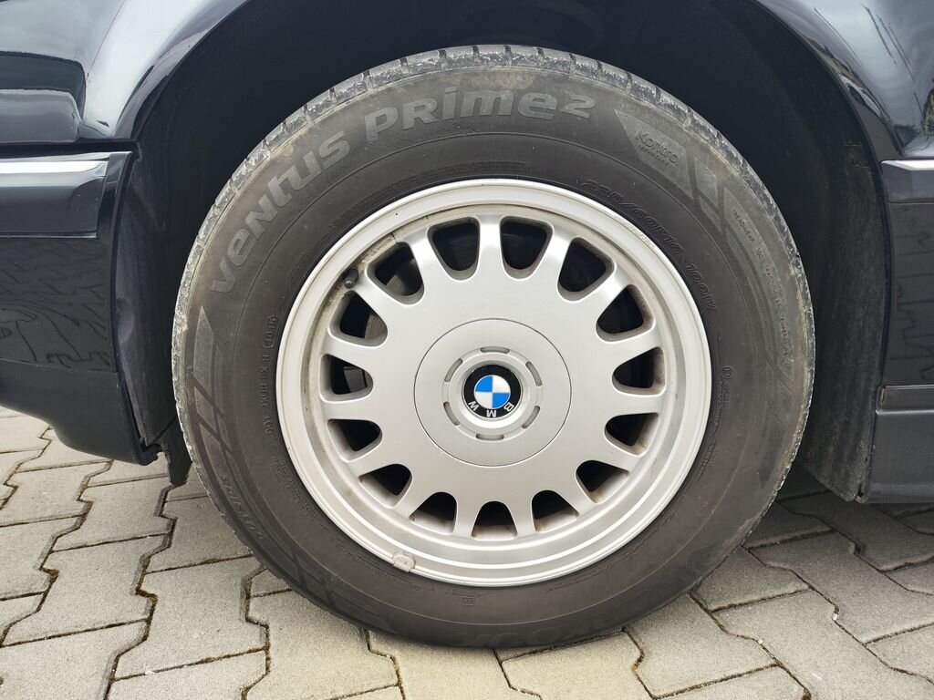 BMW Řada 7 Sedan / Limuzína 2,8 l 142 kw