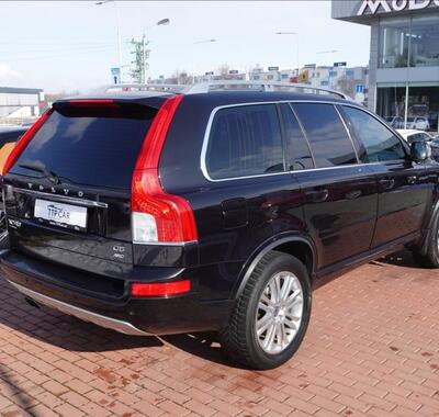 Volvo XC90 4